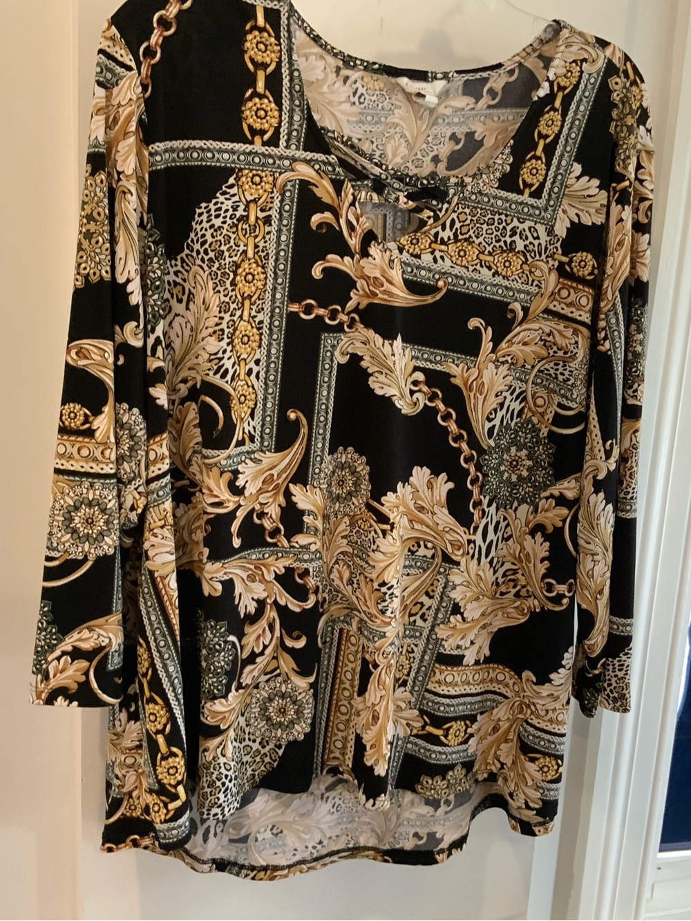 Women’s size XL black/brown blouse. SKU 3113